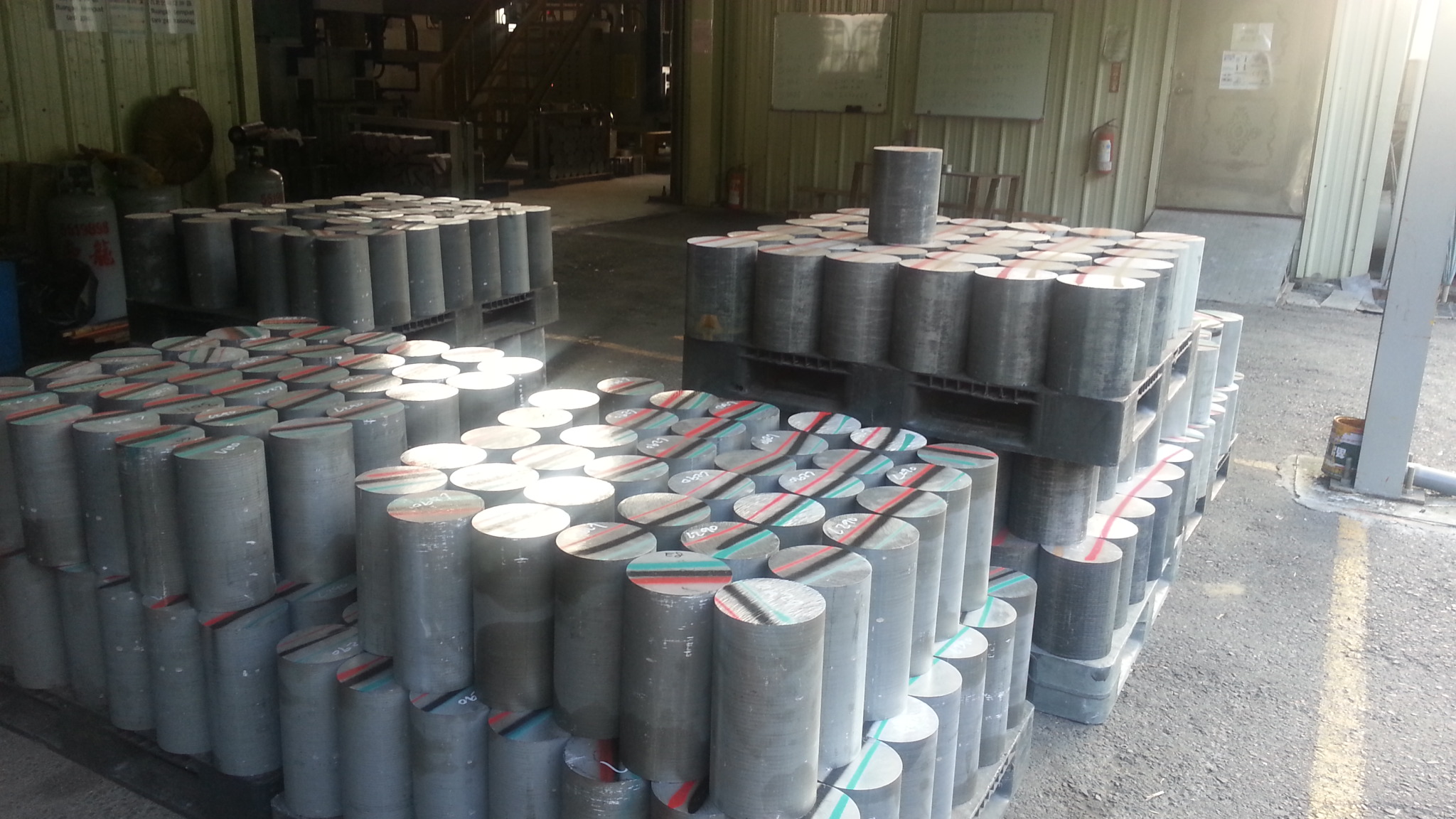 Aluminum alloy billet color